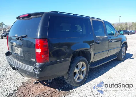 2008 Chevrolet Suburban 1500 Lt z USA, uszkodzony, nr VIN 3GNFC160X8G108137